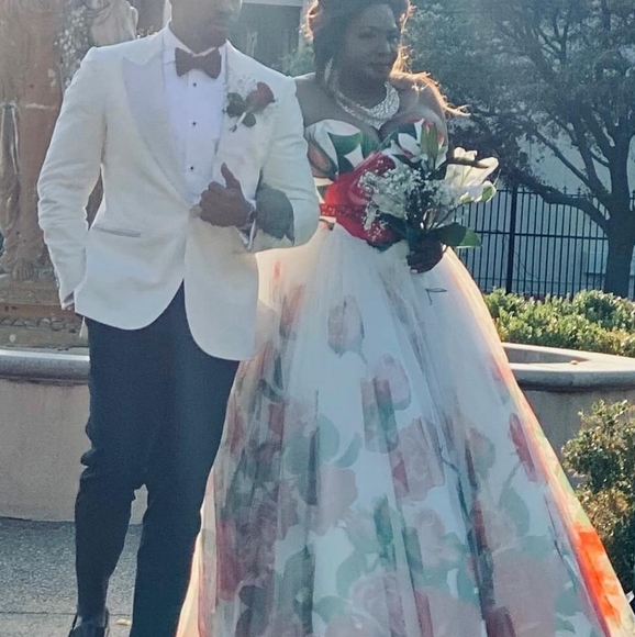 Ball Gown - Picture 3 of 8